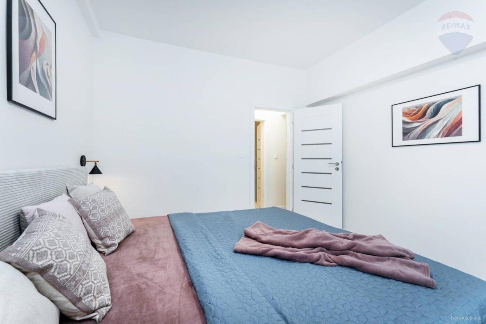Apartment Stylish In The Old Town ~ Local Neighbourhood Pressburg